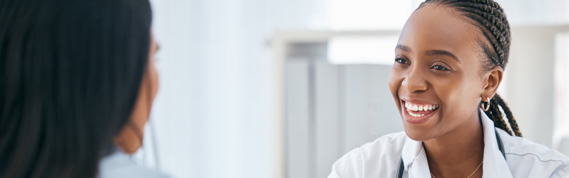 patient consults to doctor